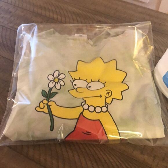 Lisa Simpson TieDye Crew Sweatshirt Flower 🌸 Power Comfy and Cool 😎 - Picture 16 of 17